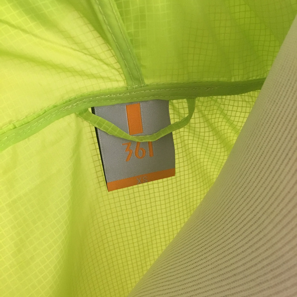 361 lime green wind breaker - Picture 7 of 8